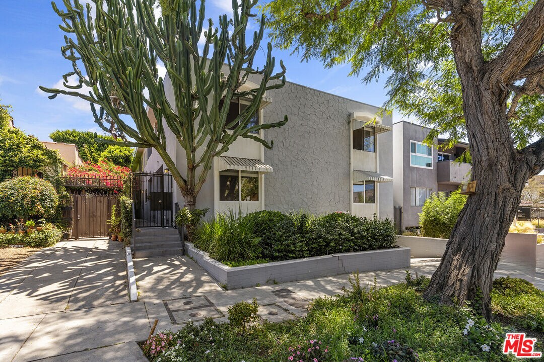 Foto principal - 1006 Havenhurst Dr