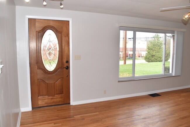 Foto del edificio - 6989 Salem Rd