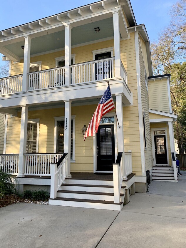 Foto principal - 1125 Phillips Park Dr