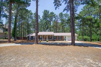 Building Photo - 187 Skyline Manor Rd
