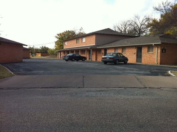 Foto principal - Brookhollow Garden Apartments