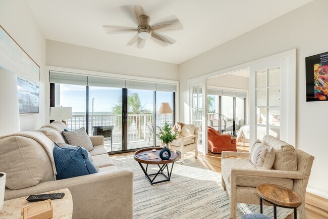 Foto del edificio - 7700 Seawall Blvd
