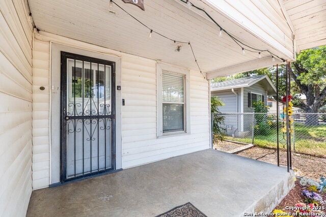 Foto del edificio - 226 W Harding Blvd