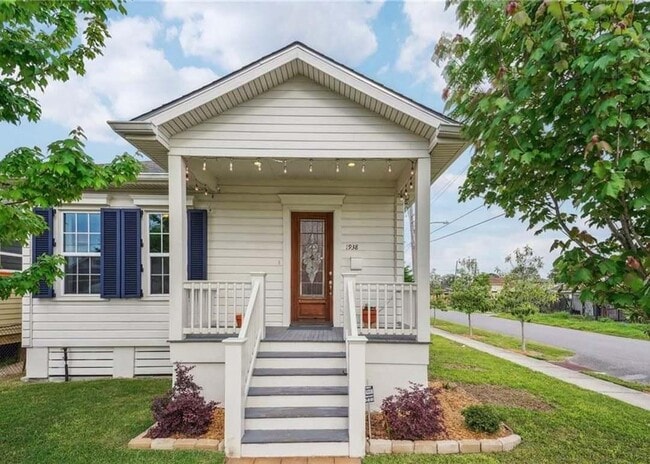 Building Photo - 1938 Pauline St