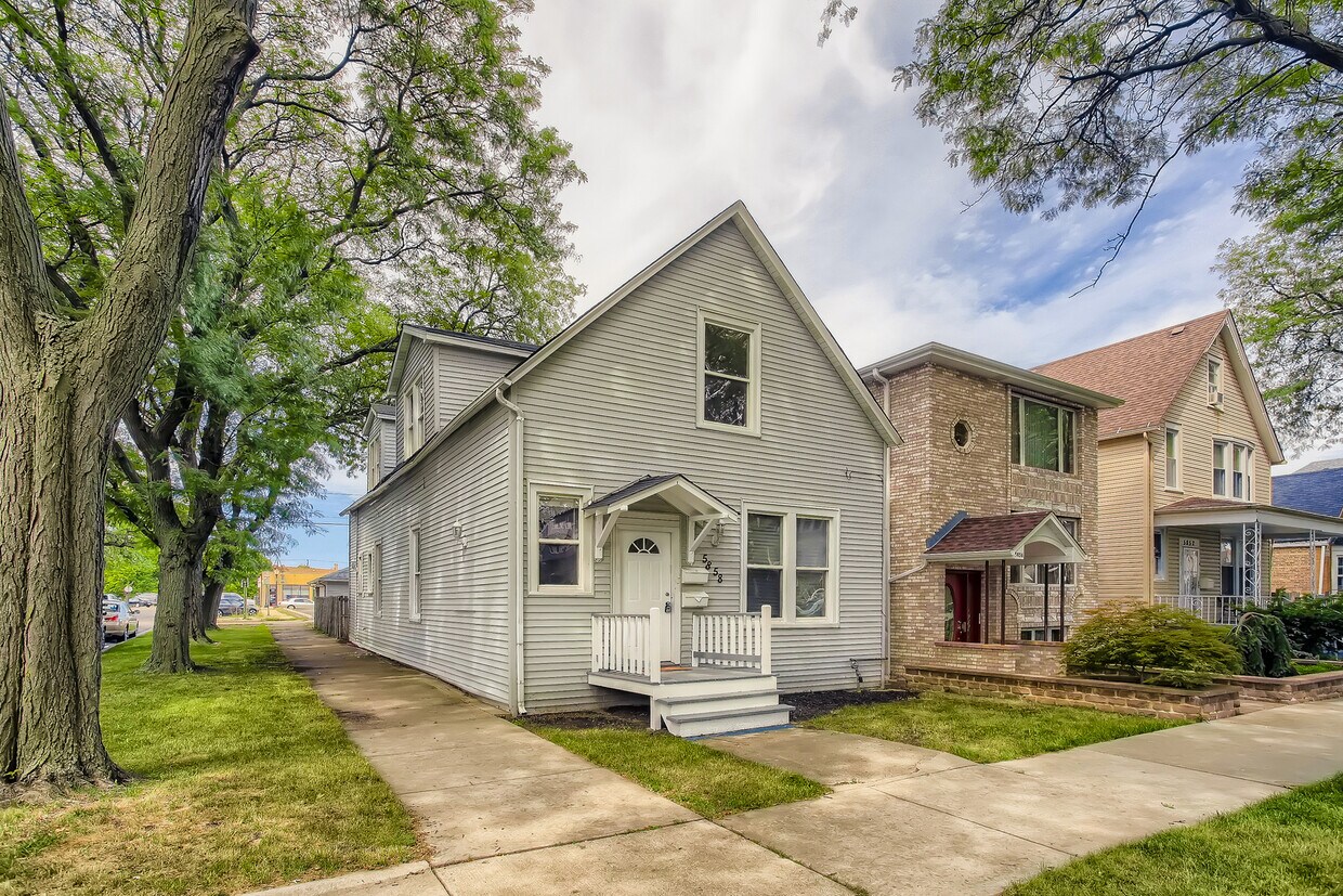 5858 W Dakin St Unit 2, Chicago, IL 60634 Condo for Rent in Chicago