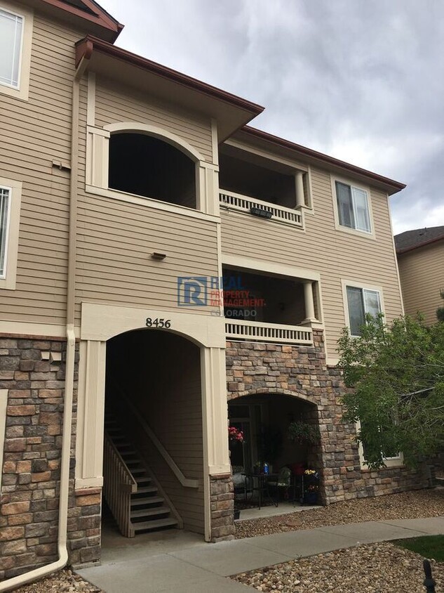 Foto principal - 8456 S Hoyt Way