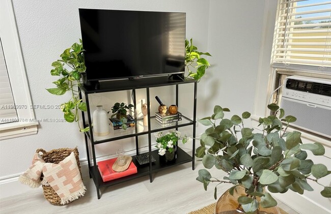 Foto del edificio - 126 Mendoza Ave