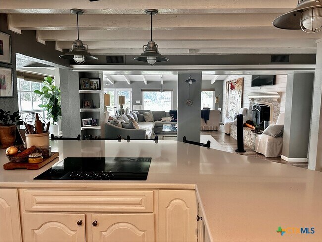 Foto del edificio - 426 Isle of View Dr