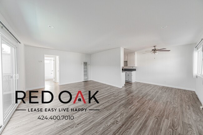 Building Photo - 8140 Langdon Ave