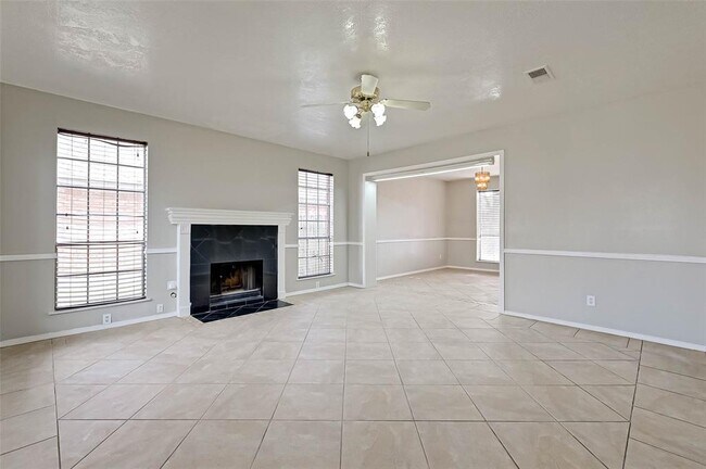 Building Photo - 4611 Trevor Hill Dr