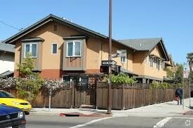 Foto principal - 2175 Dwight Way