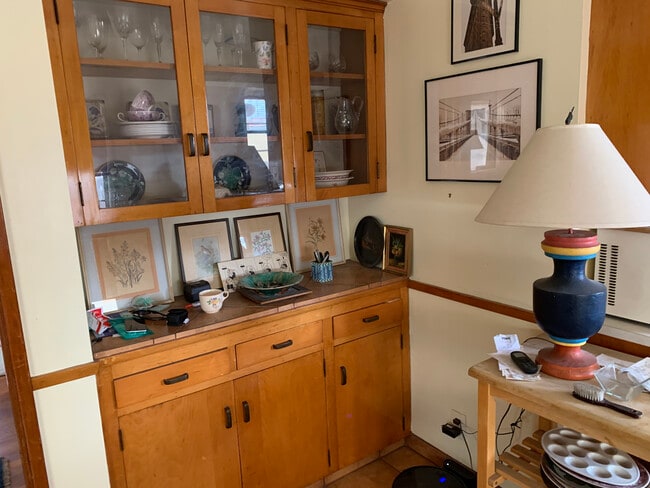 Built~In China Cabinet - 1244 S Point View St