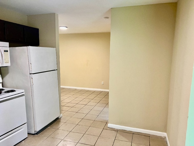 Building Photo - 115 Issac Dr