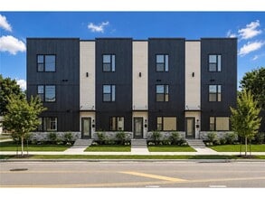 Building Photo - 1117 26th Ave SE