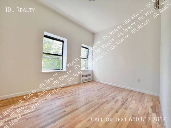 Foto del edificio - 8621 Bay 16th St