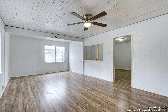 Building Photo - 206 Castroville Rd