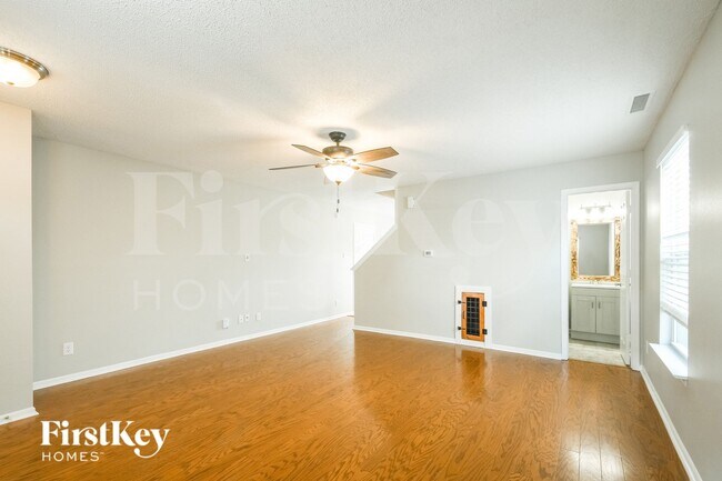 Foto del edificio - 14455 Black Farm Dr