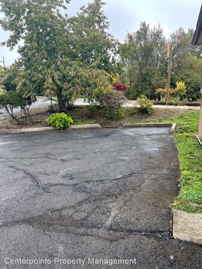Foto del edificio - 3 br, 1 bath House - 602 SE Parrott St