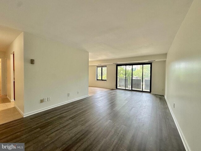 Foto del edificio - 3101 S Manchester St