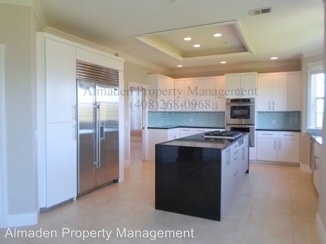 Building Photo - 4 br, 4 bath House - 997 Woodview Place