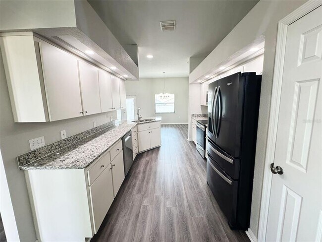 Building Photo - 346 Sterling Dr