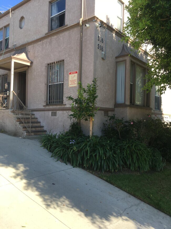522-524 - 522 N Normandie Ave