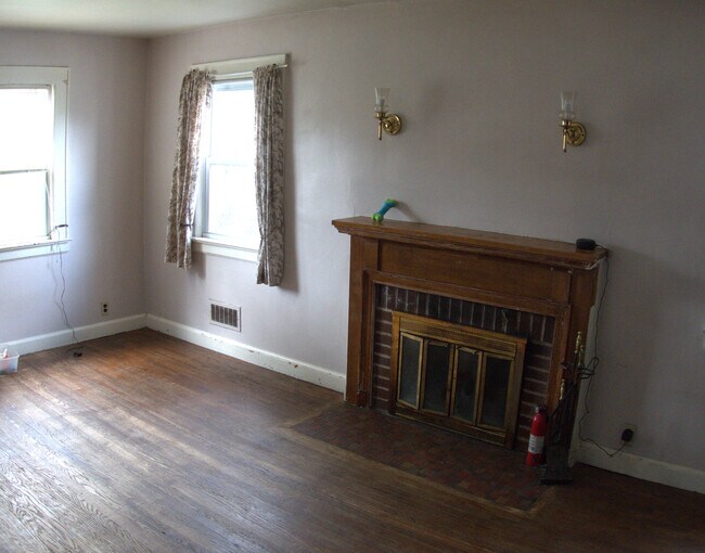Living Room - 98 Becker Ave