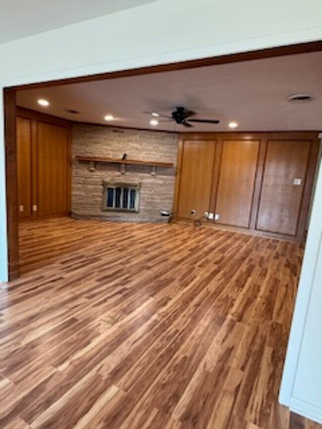 Building Photo - 5415 Longleaf Ln