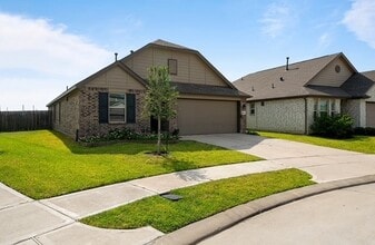 Building Photo - 5603 Rock Head Rnch Trl