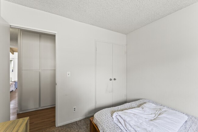 Foto del edificio - 5003 Stoney Creek Rd