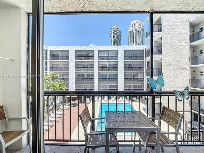 Foto del edificio - 201 178th Dr