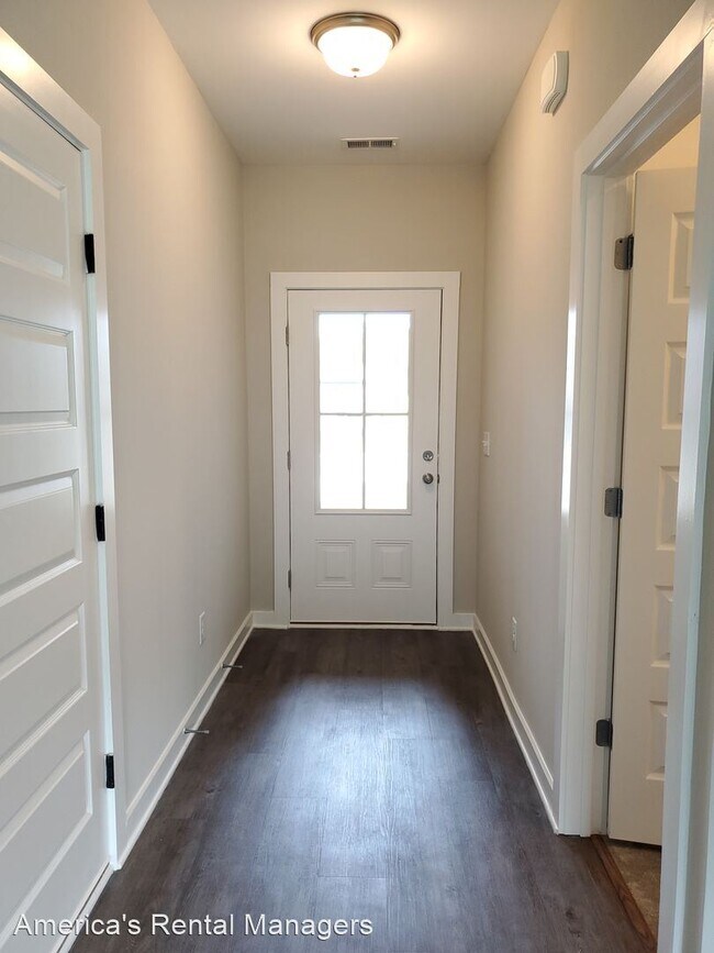 Building Photo - 4 br, 2 bath House - 101 Ballington Way