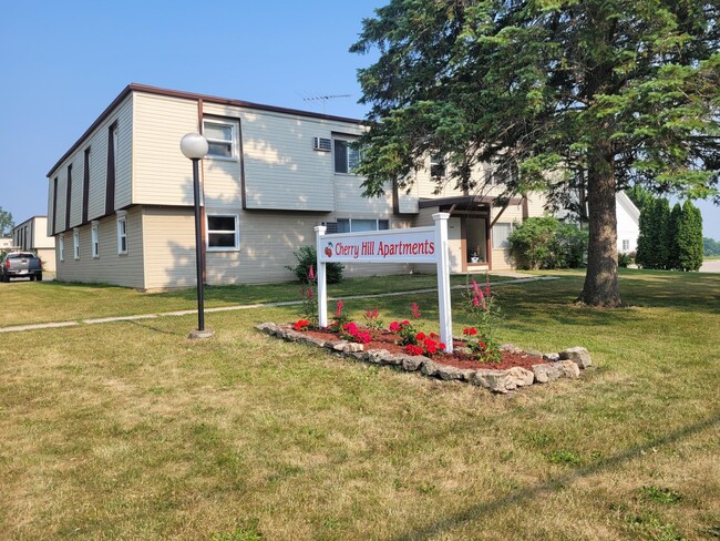 Building Photo - Cherry Hills Apartments