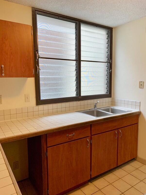 Building Photo - 1015 Aoloa Pl