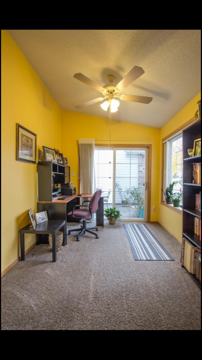 Foto del edificio - 10516-2 Meredith Drive