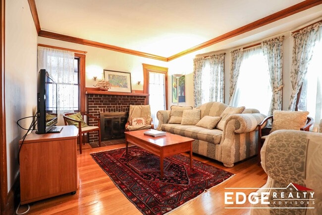 Building Photo - 33 Benjamin Rd