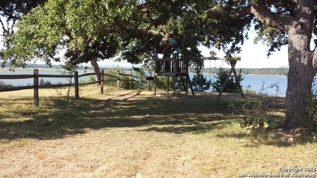 Foto del edificio - Very Cute 2/2 With Lake Access and Ammenities