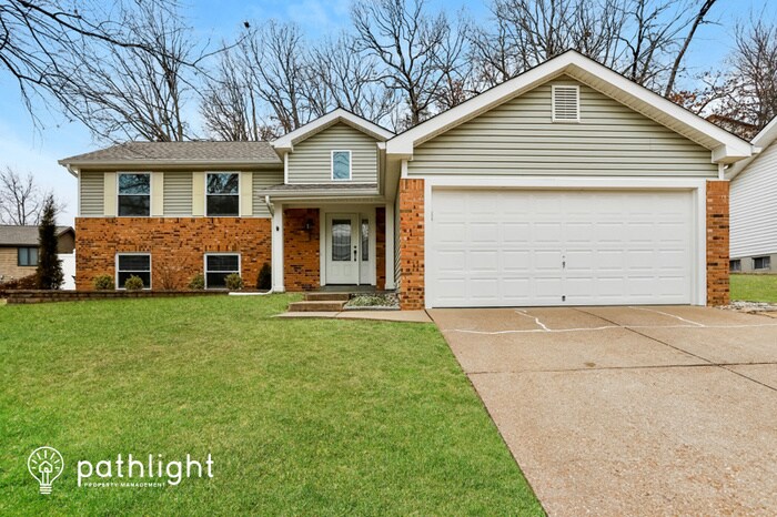 Primary Photo - 7 Apostle Court, Fenton, MO, 63026