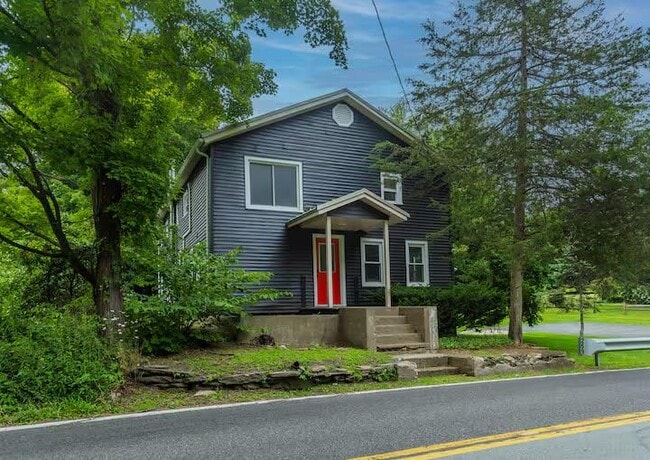 Foto del edificio - 269 Pancake Hollow Rd