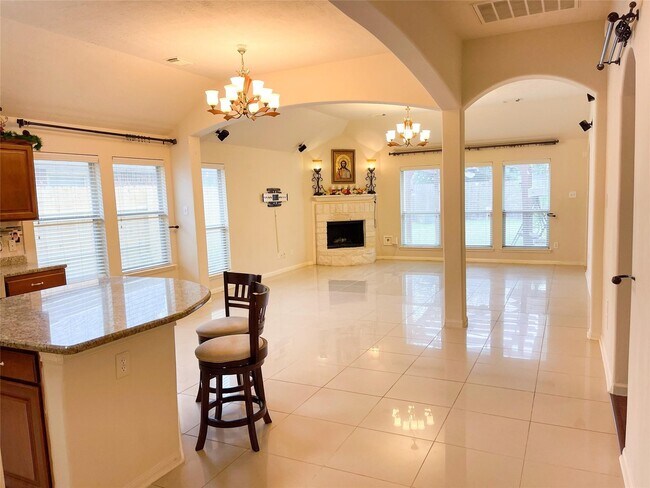 Building Photo - 3257 Gladewater Ln