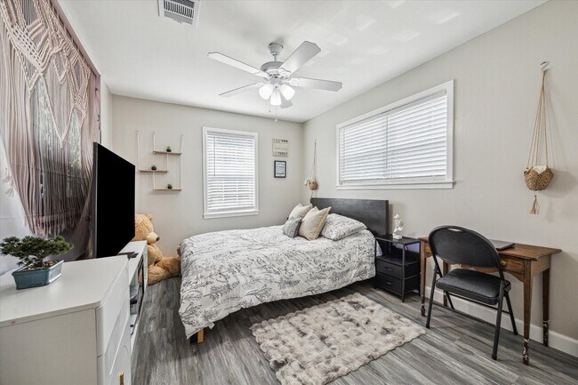 Foto del edificio - 3808 Cochran St