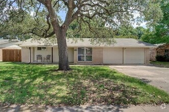 Building Photo - 11360 Carissa Dr