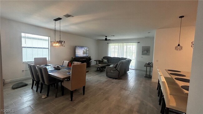 Building Photo - 13845 Pine Lodge Ln