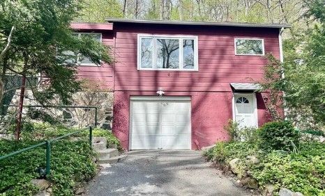 Foto del edificio - 11 Bogus Hill Rd