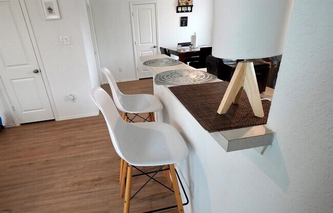 Foto del edificio - 26806 Wilderye Cv Ln