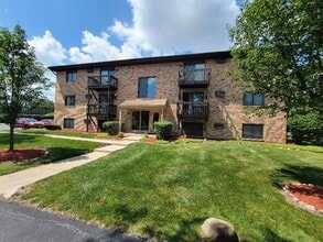 Building Photo - 547 Brookside Dr