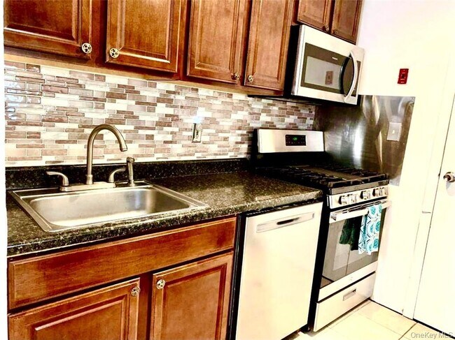 Foto del edificio - 376 Concord Ln