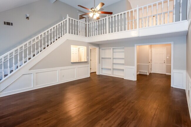 Foto del edificio - 7375 Ashley Oaks Dr