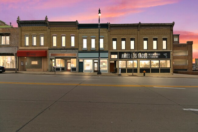 Building Photo - 232 Main St