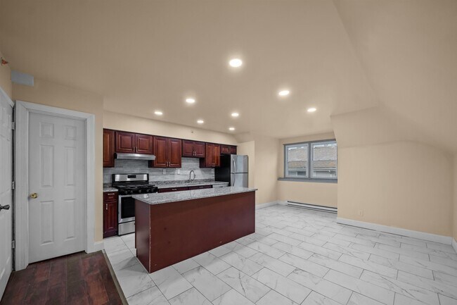 Foto del edificio - 3311 Pleasant Ave